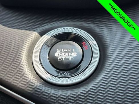 Used 2025 Jeep Grand Cherokee L Altitude AWD/4WD image 16