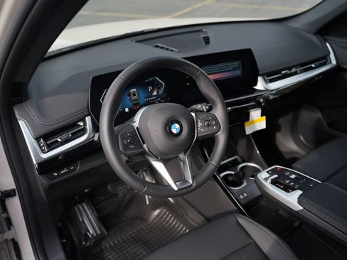 New 2026 BMW X1 xDrive28i w/ Convenience Package AWD/4WD image 9