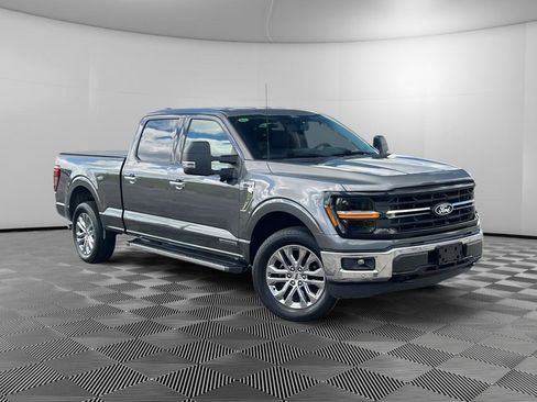 Used 2025 Ford F150 XLT w/ Equipment Group 302A MID AWD/4WD image 4