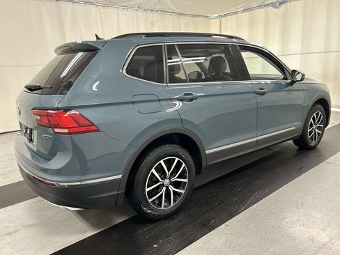 Used 2021 Volkswagen Tiguan SE w/ Panoramic Sunroof Package AWD/4WD image 2