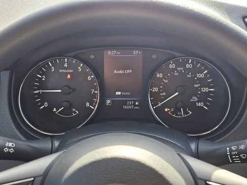 Used 2019 Nissan Rogue S AWD/4WD image 23