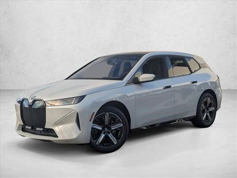 New 2026 BMW iX xDrive60 image 1