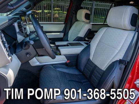 Used 2023 Toyota Sequoia Capstone AWD/4WD image 11