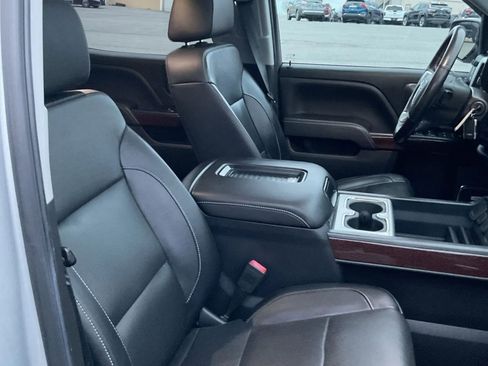 Used 2018 GMC Sierra 1500 SLT image 31