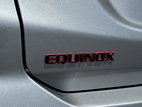 Used 2023 Chevrolet Equinox Premier FWD image 27