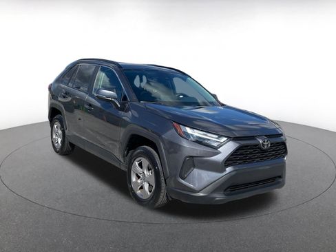 Used 2025 Toyota RAV4 XLE image 1