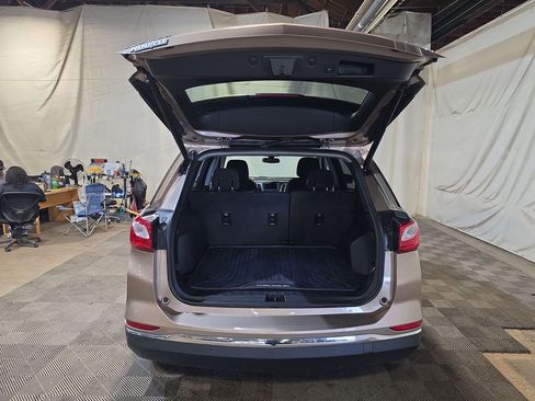 Used 2019 Chevrolet Equinox LT FWD image 19