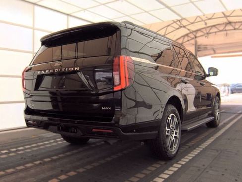 Used 2025 Ford Expedition Max Active AWD/4WD image 6