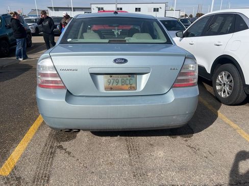Used 2008 Ford Taurus SEL image 3