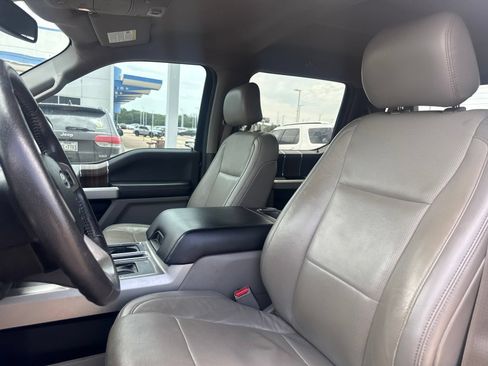 Used 2016 Ford F150 Lariat RWD image 10