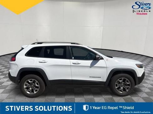 Used 2019 Jeep Cherokee Trailhawk w/ Cold Weather Group AWD/4WD image 4