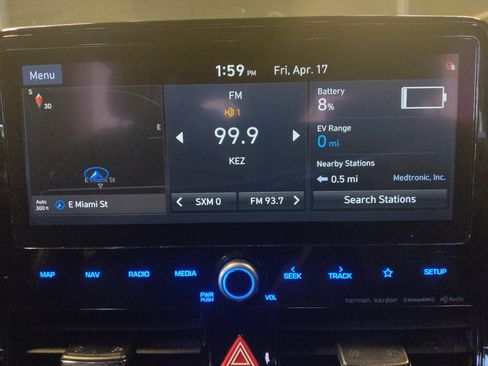 Used 2020 Hyundai Ioniq Limited FWD image 25