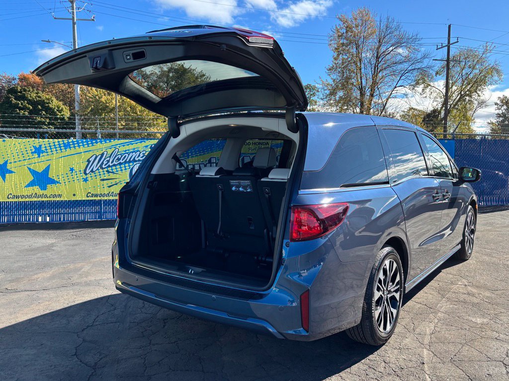 New 2027 Honda Odyssey Elite image 4