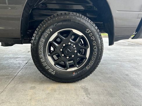 Used 2026 RAM 2500 Laramie AWD/4WD image 17