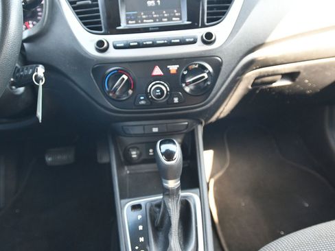 Used 2019 Hyundai Accent SE FWD image 26