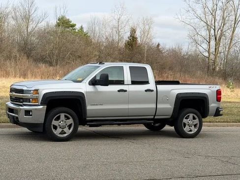 Used 2015 Chevrolet Silverado 2500 LT w/ LT Convenience Package image 7