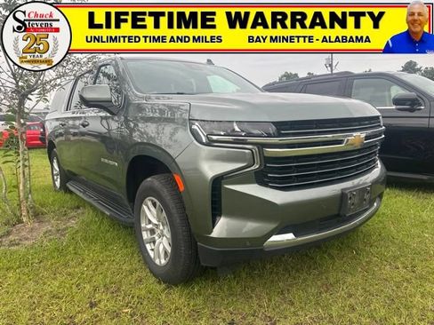 Used 2024 Chevrolet Suburban LT AWD/4WD image 1