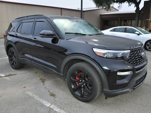 Used 2023 Ford Explorer ST w/ Equipment Group 401A image 7
