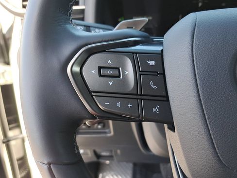 Used 2026 Lexus LX 700h Luxury w/ Accessory Package (Z1) AWD/4WD image 19