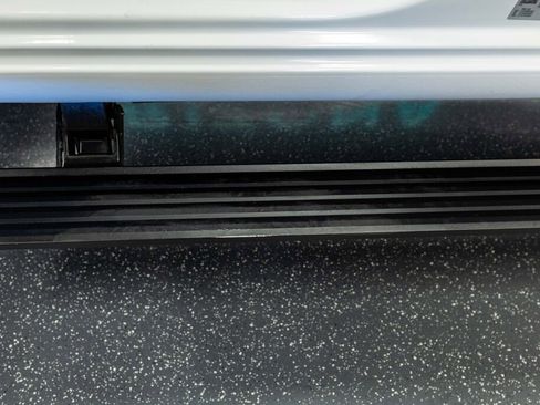 Used 2024 GMC Sierra 2500 AT4 w/ Technology Package image 8