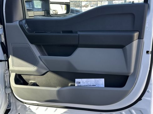 New 2026 Ford F550 4x4 Regular Cab Super Duty image 37