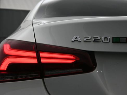 Used 2019 Mercedes-Benz A 220 A 220 image 11