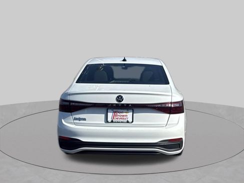 Used 2025 Volkswagen Jetta Sport FWD image 8
