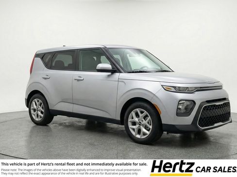 Used 2025 Kia Soul LX w/ LX Technology Package FWD image 1