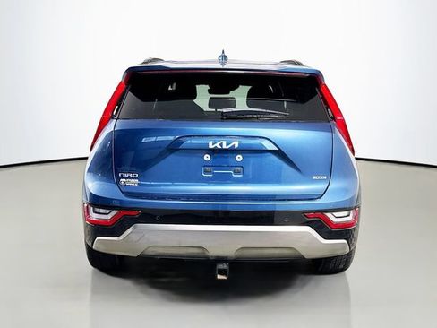 Used 2023 Kia Niro SX Touring FWD image 5