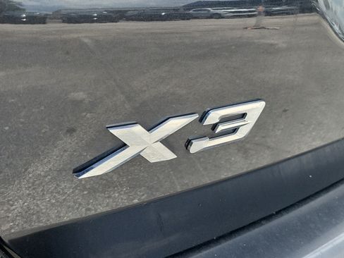 Used 2022 BMW X3 sDrive30i w/ M Sport Package 2 RWD image 11