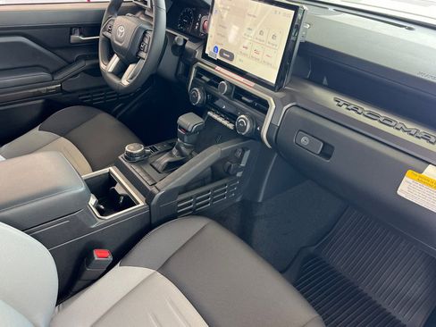 Certified 2025 Toyota Tacoma TRD Sport image 12
