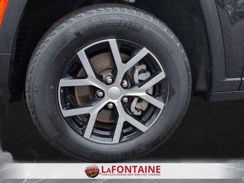 Certified 2024 Jeep Grand Cherokee L Limited w/ Luxury Tech Group II image 34