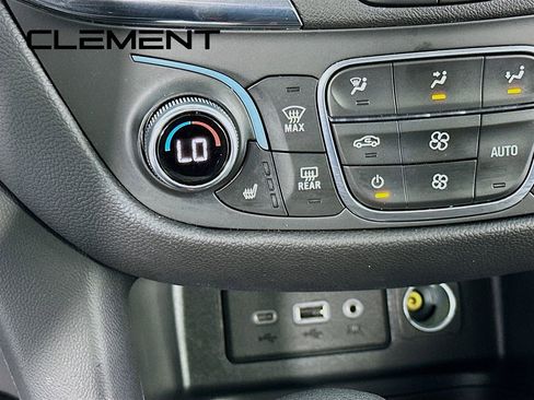 Used 2023 Chevrolet Equinox LT AWD/4WD image 23