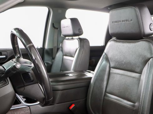 Used 2022 GMC Sierra 3500 Denali image 27