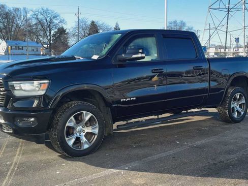 Used 2022 RAM 1500 Laramie w/ Sport Appearance Package image 7