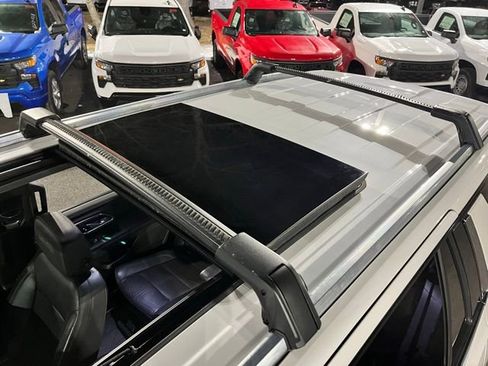 Used 2022 Chevrolet Tahoe High Country image 14