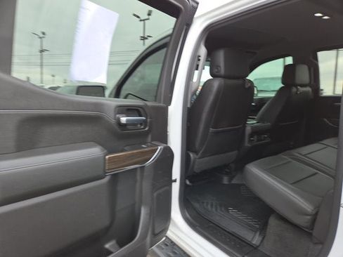 Used 2020 Chevrolet Silverado 1500 LT Trail Boss image 10