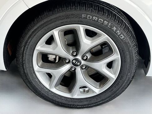 Used 2020 Kia Sorento SX image 34