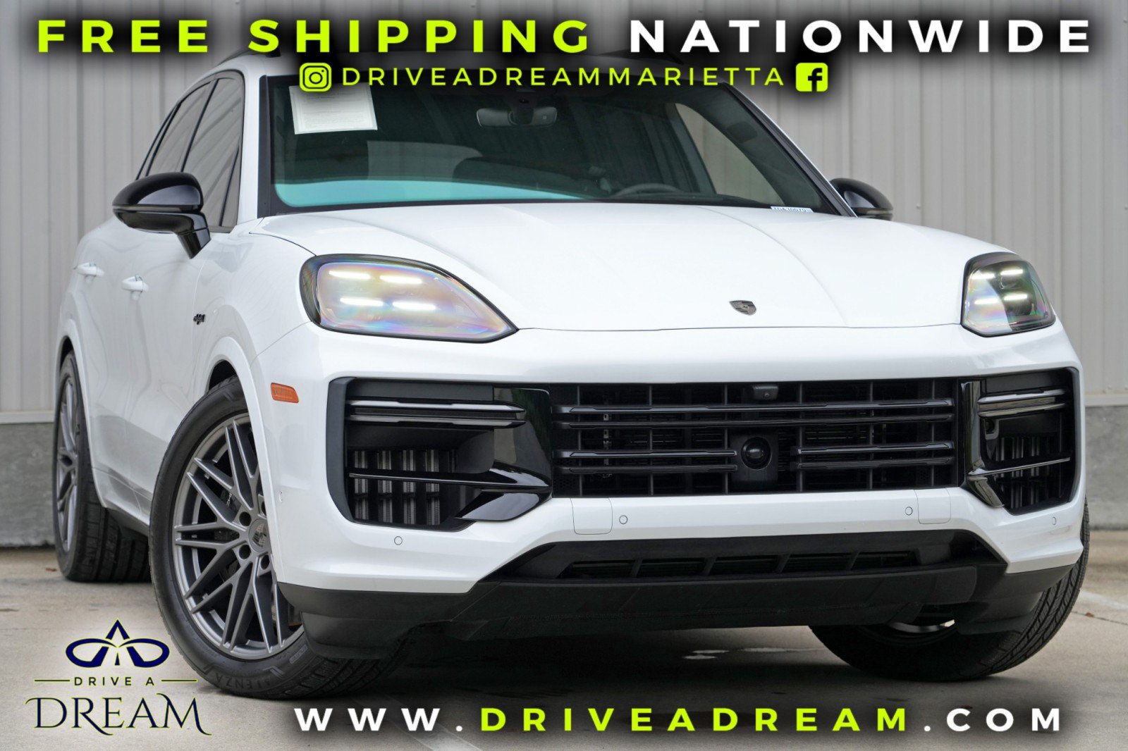 Used 2026 Porsche Cayenne Turbo AWD/4WD image 2