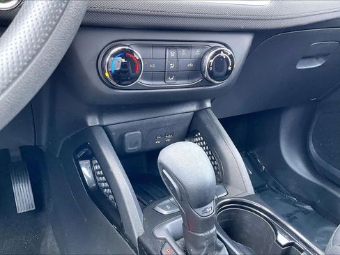 Used 2025 Chevrolet TrailBlazer LS w/ LS Convenience Package FWD image 31