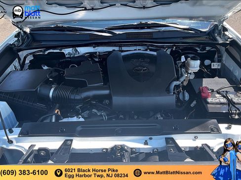 Used 2021 Toyota Tacoma TRD Sport AWD/4WD image 9