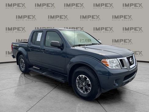 Used 2019 Nissan Frontier Desert Runner image 7