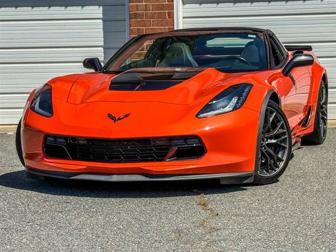 Used 2019 Chevrolet Corvette Z06 w/ Battery Protection Package image 12