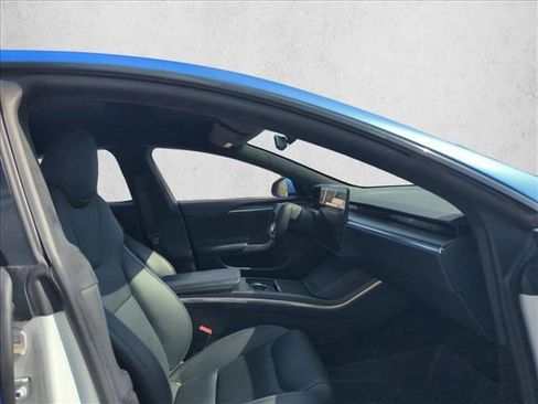 Used 2021 Tesla Model S Plaid image 16