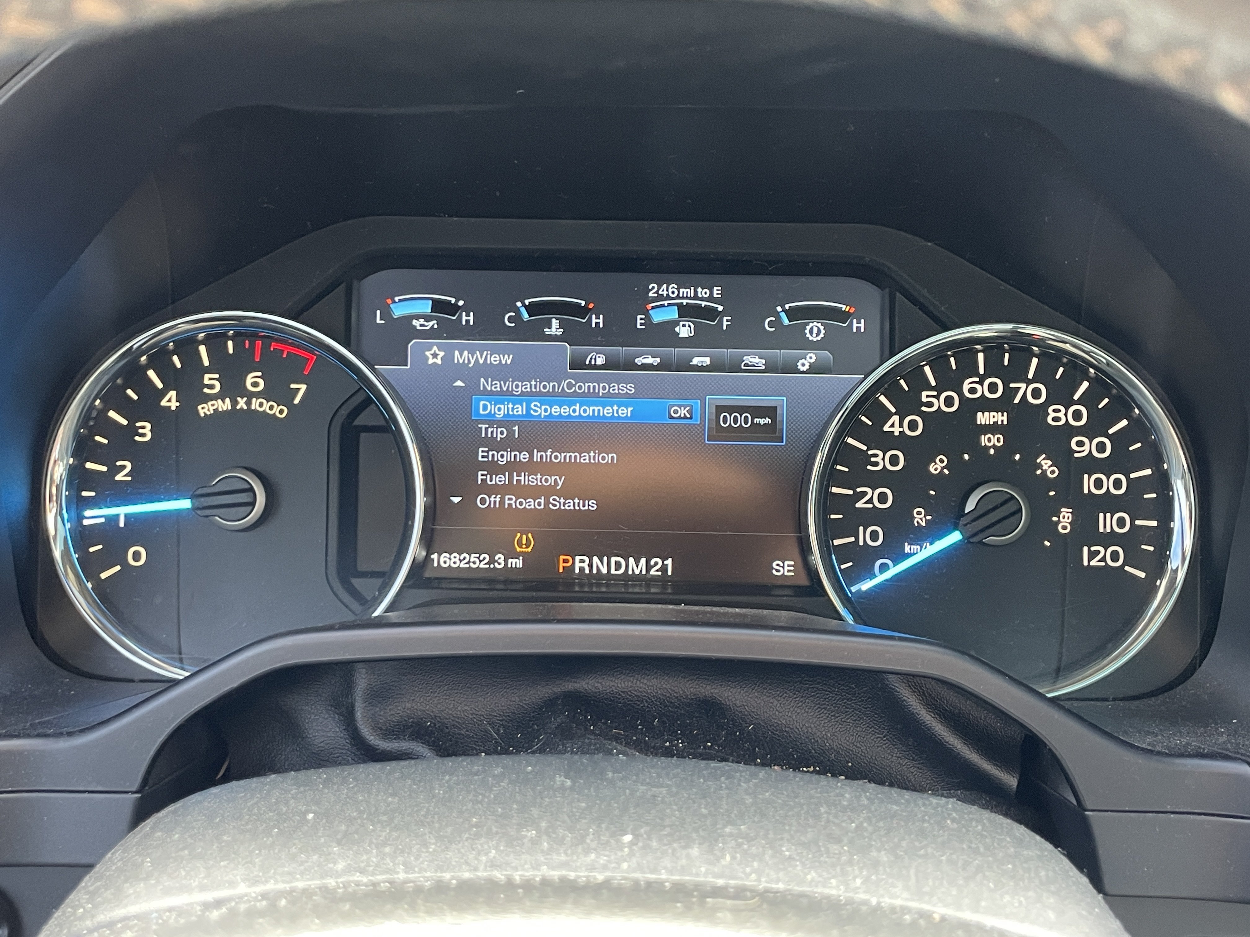 Used 2016 Ford F150 Lariat w/ Equipment Group 502A Luxury AWD/4WD image 10