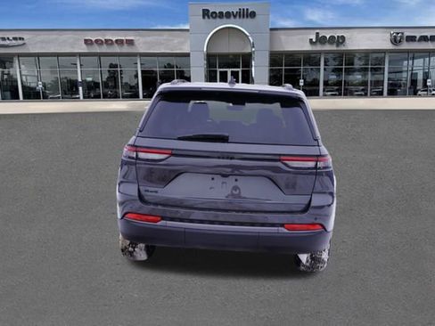 New 2026 Jeep Grand Cherokee Altitude AWD/4WD image 4