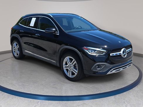 Used 2021 Mercedes-Benz GLA 250 4MATIC image 3