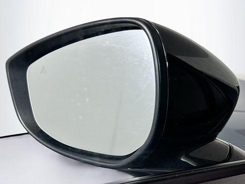 Used 2025 MAZDA CX-50 AWD 2.5 S w/ Preferred Package image 16