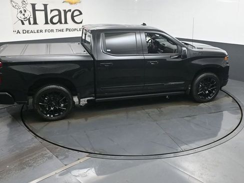 New 2026 Chevrolet Silverado 1500 High Country w/ High Country Premium Package AWD/4WD image 17