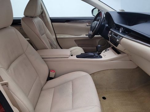 Used 2015 Lexus ES 350 w/ Luxury Package image 21